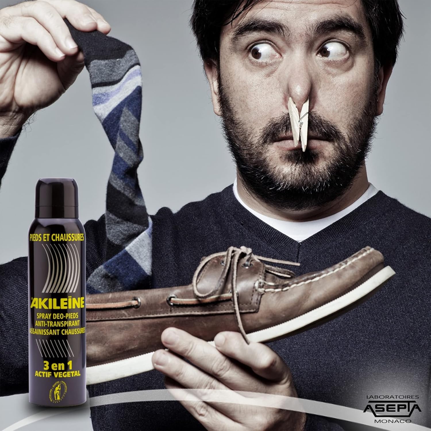 AKILEÏNE® – Black Spray 3 in 1 – Triple Action Feet and Footwear – Deodorization, Regulation of Breath, Microbial Protection – Format 150 ml