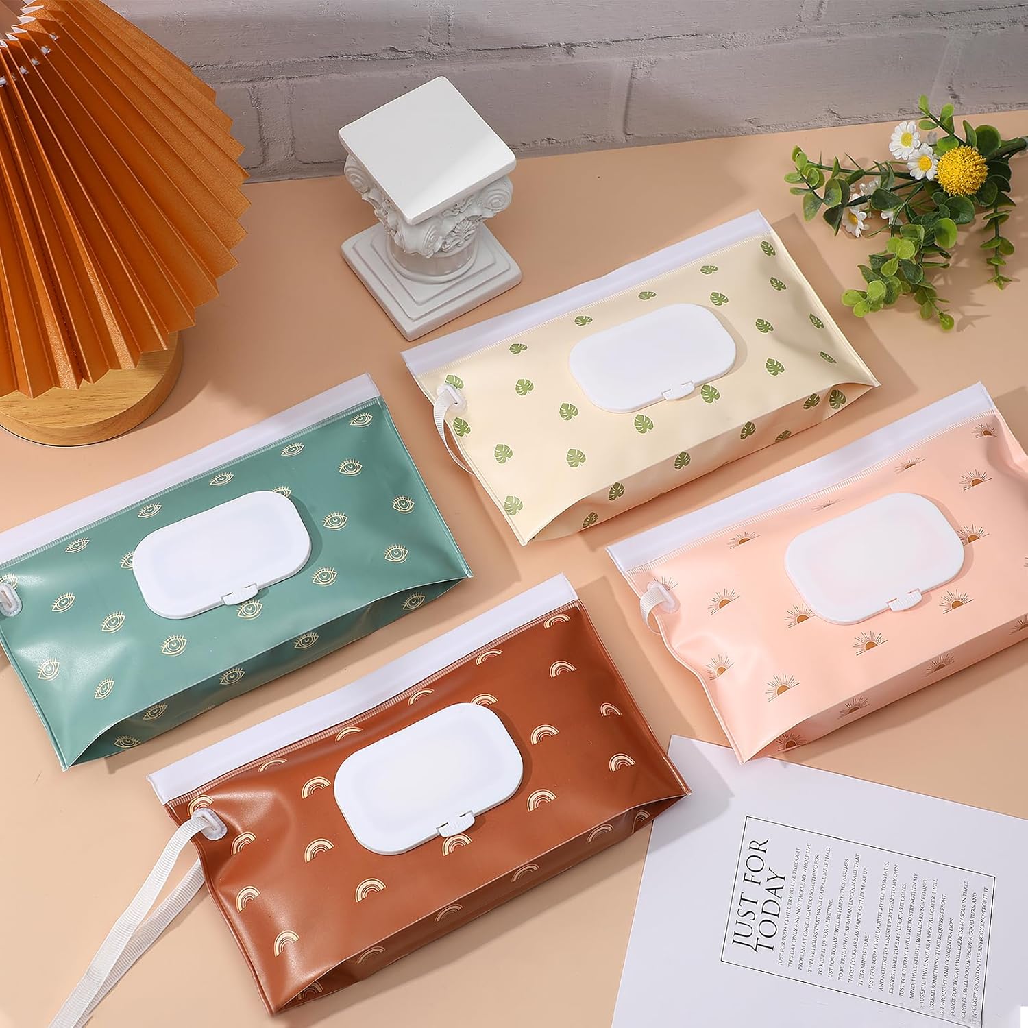 Febsnow 4 Pack Baby Wipes Dispenser, Portable Refillable Wipe Holder Baby Wipes Container Travel Wipes Case Reusable Boho Wet Wipes Pouch