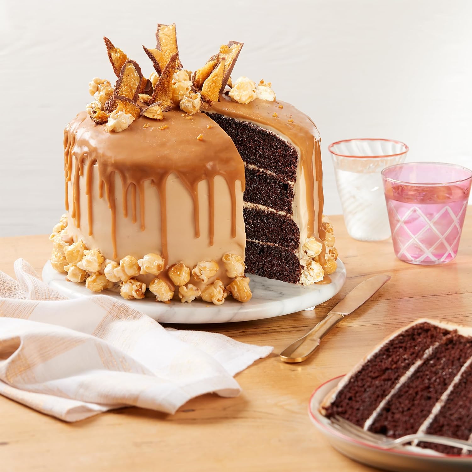Betty Crocker Delights Super Moist Dark Chocolate Cake Mix, 13.25 oz. (Pack of 12) : Everything Else