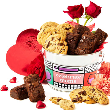 David’S Cookies & Brownies Bucket Sampler In Celebrate Moms 1.3Lbs - Freshly Baked Delicious Gourmet Assorted Cookies & Brownies - Comes In A Beautifully Decorated Mother'S Day Themed Gift Bucket