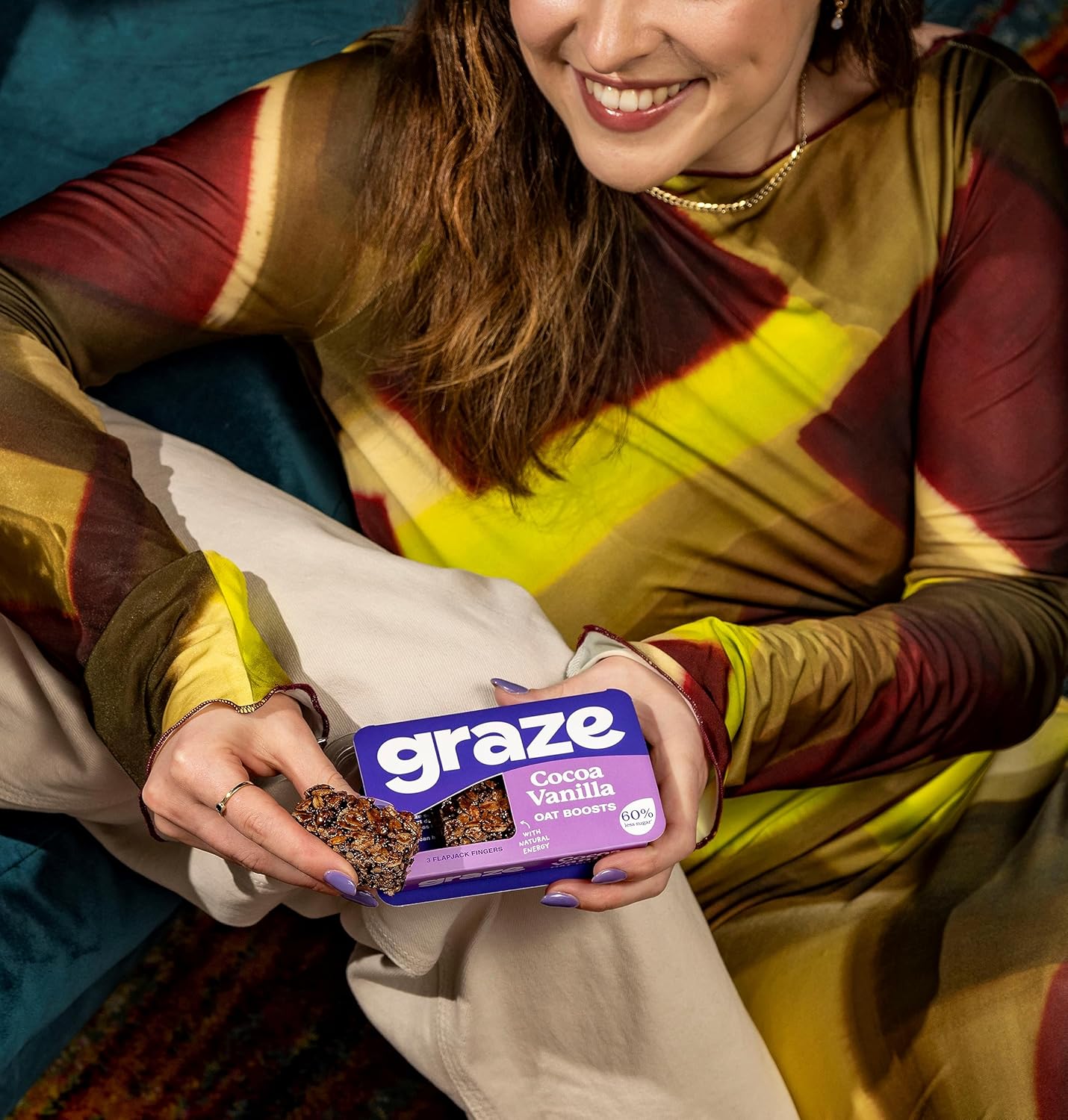 Graze - Sweet Snacks Bundle of Cocoa Vanilla Oat Flapjacks and Dark Chocolate Chery Tart Mixed Snacks - With Natural Flavours - Pack of 18 snacks : Amazon.co.uk: Grocery