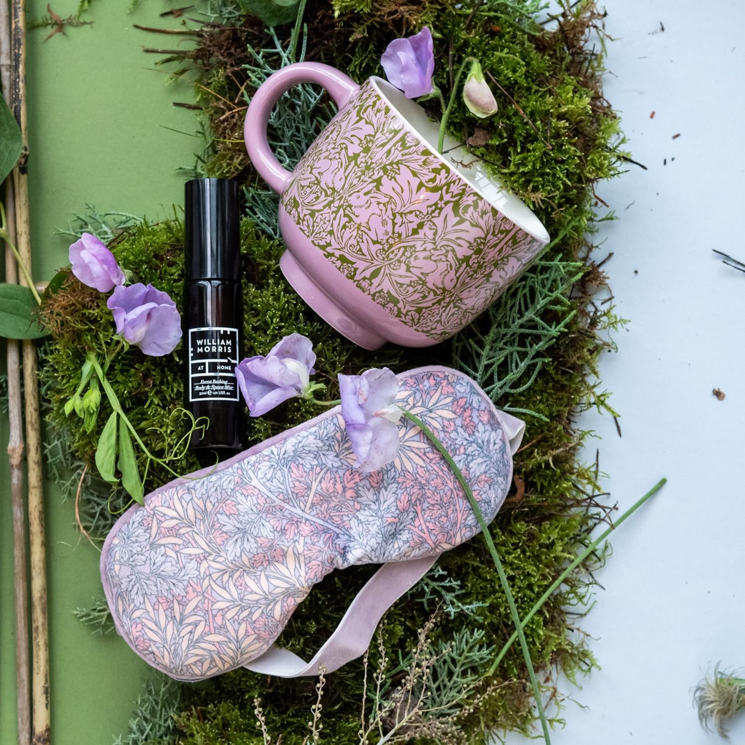 William Morris At Home Useful & Beautiful Moisturising Hand Cream and Pencils Gift Box | 75ml Hand Cream & 8 Wooden Pencils | Cruelty Free & Vegan Friendly : Amazon.co.uk: Home & Kitchen