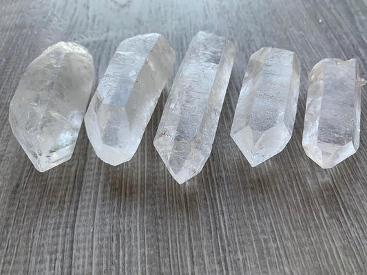 Wholesale Clear Quartz Points, Natural Clear Quartz Points, Clear Quartz Points Healing Crystals (Clear Quartz Points, 3 Pound)