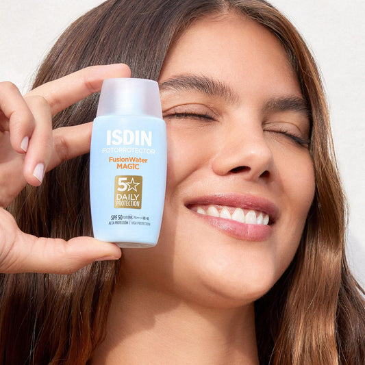 ISDIN Fusion Water Magic SPF50 50ml | Daily facial sun cream | Ultra-light texture (Pack of 1)