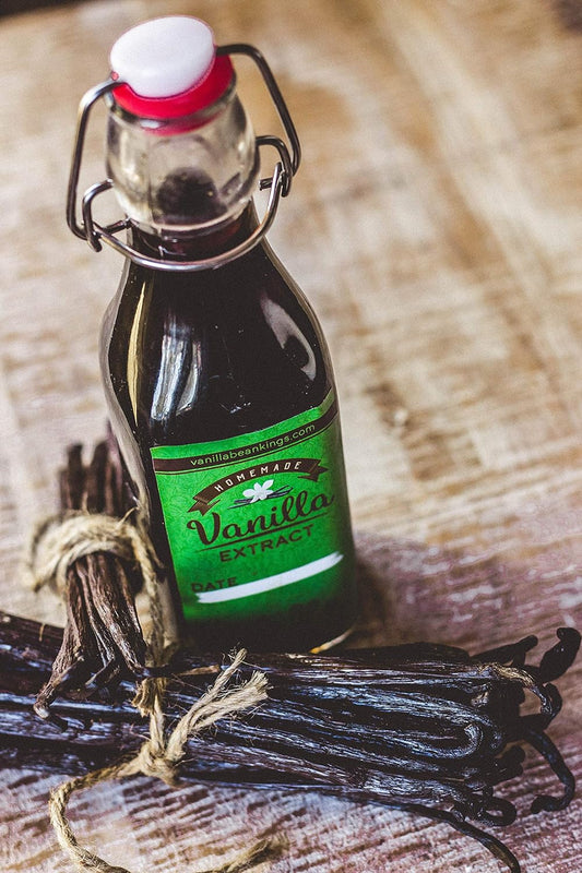 Homemade Vanilla Extract Kit | Diy | 1 Ounce Of Premium Organic Madagascar Grade A Vanilla Beans 6-7 Inches (Appoximately 8-10 Beans) With 8.5 Oz Swing Top Glass Bottle | For Cooking And Baking