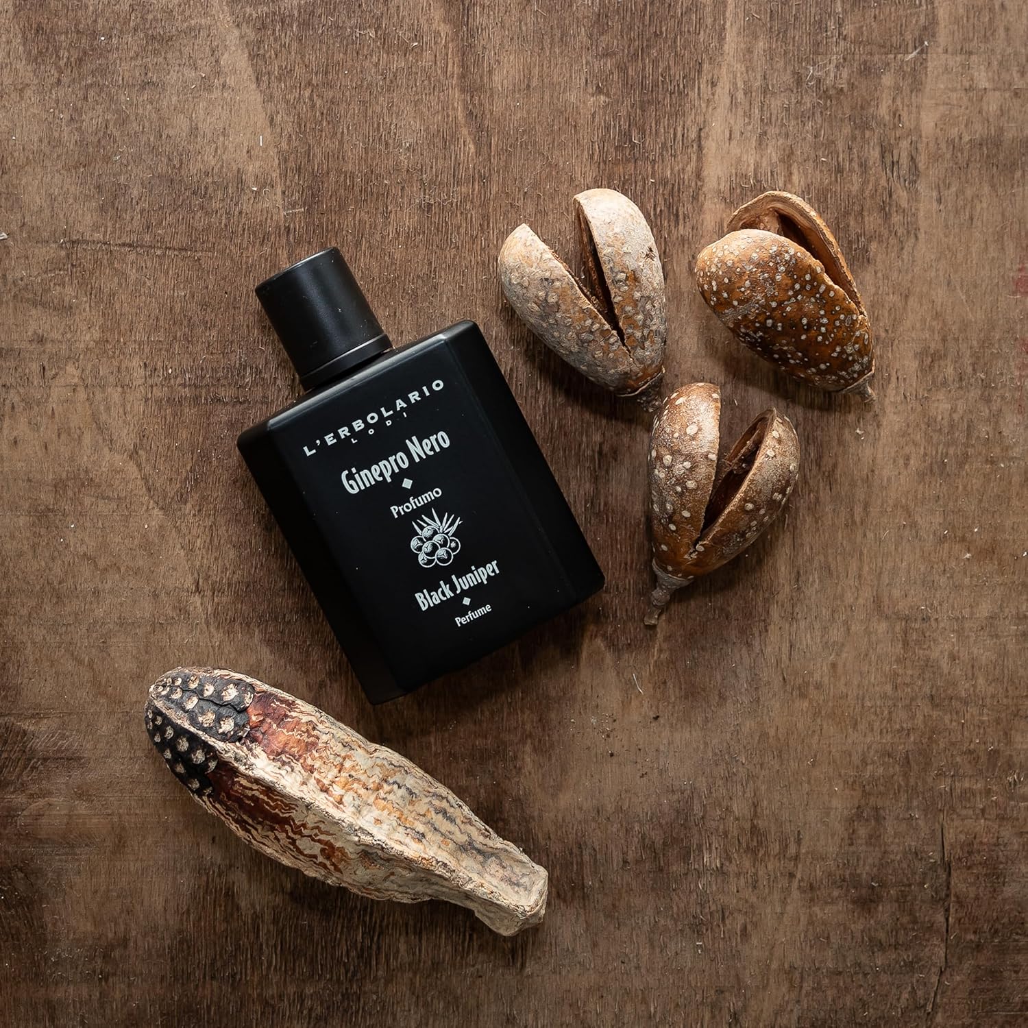L'Erbolario Black Juniper - Energizing Fragrance With Woody Notes - Can Be Worn Every Day With Pride - Dermatologically Tested - Citrus And Woody Scent - For All Skin Types - 3.3 Oz Edp Spray : Beauty & Personal Care