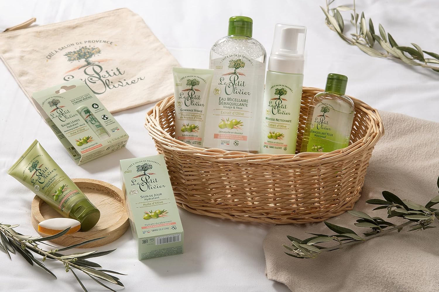 Le Petit Olivier Cleansing Micellar Water - Enriched With Olive Extract - Gently Cleanses Skin - Made With Natural Origin Ingredients - 13.5 Oz Cleanser : Beauty & Personal Care