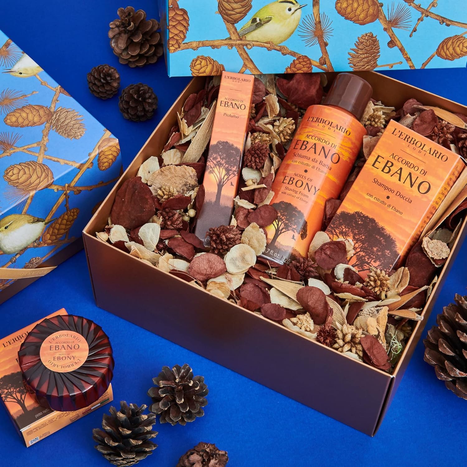 L'Erbolario Notes Of Ebony Shaving Foam - Gentle Foam For A Perfect Shave - Leaves Skin Fresh And Moisturized - Prepares Face For Shaving - Perfect Masculine Scent - Paraben And Cruelty Free - 6.7 Oz : Beauty & Personal Care