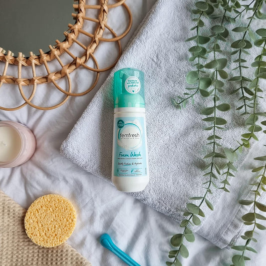 Femfresh Refresh Pure Freshness And Hydration Fragrance Free 150Ml