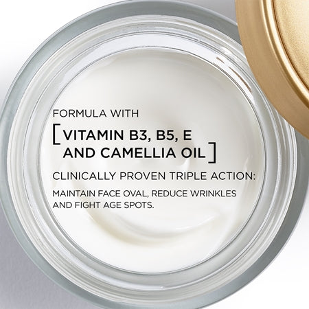 L’Oréal Paris Age Specialist 65+ Set With Anti-Wrinkle Effect 