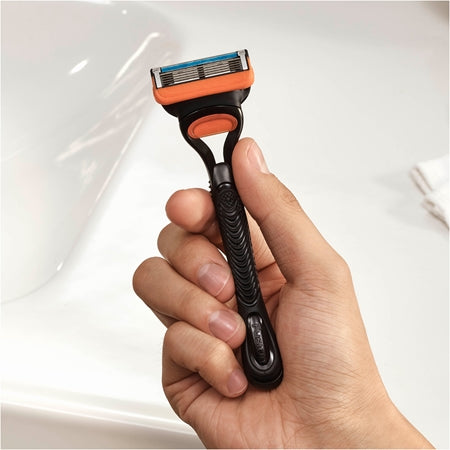 Gillette Fusion5 Razor + Replacement Heads 