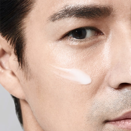 Shiseido Men Energizing Moisturizing Extra Light Fluid Fluid With Regenerative Effect 