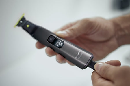 Philips Oneblade Pro 360 Qp6552/30 Face And Body Trimmer