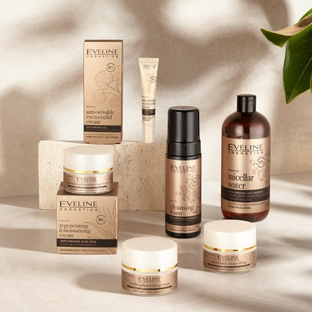 Eveline Cosmetics Organic Gold Moisturising And Soothing Cleansing Foam For Sensitive Skin