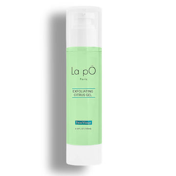 La pÖ Paris Smoothing exfoliating scrub with hydrated vitamin B5 effectively cleanses pores and exfoliates to hydrate, soften, and improve skin texture