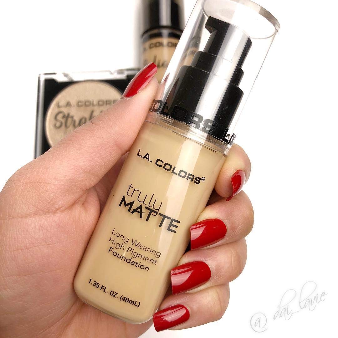 L.A. COLORS Truly Matte Foundation, Porcelain, 1.35 Fl. Oz