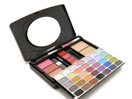 ETA Complete Makeover Kit With 44 Runway Colors 12 Oz Makeup